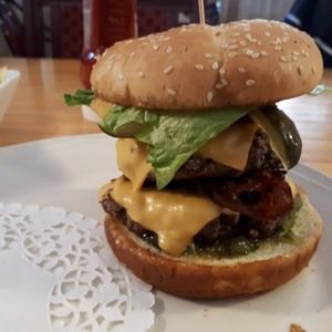 Meet your Posher, Lorraine